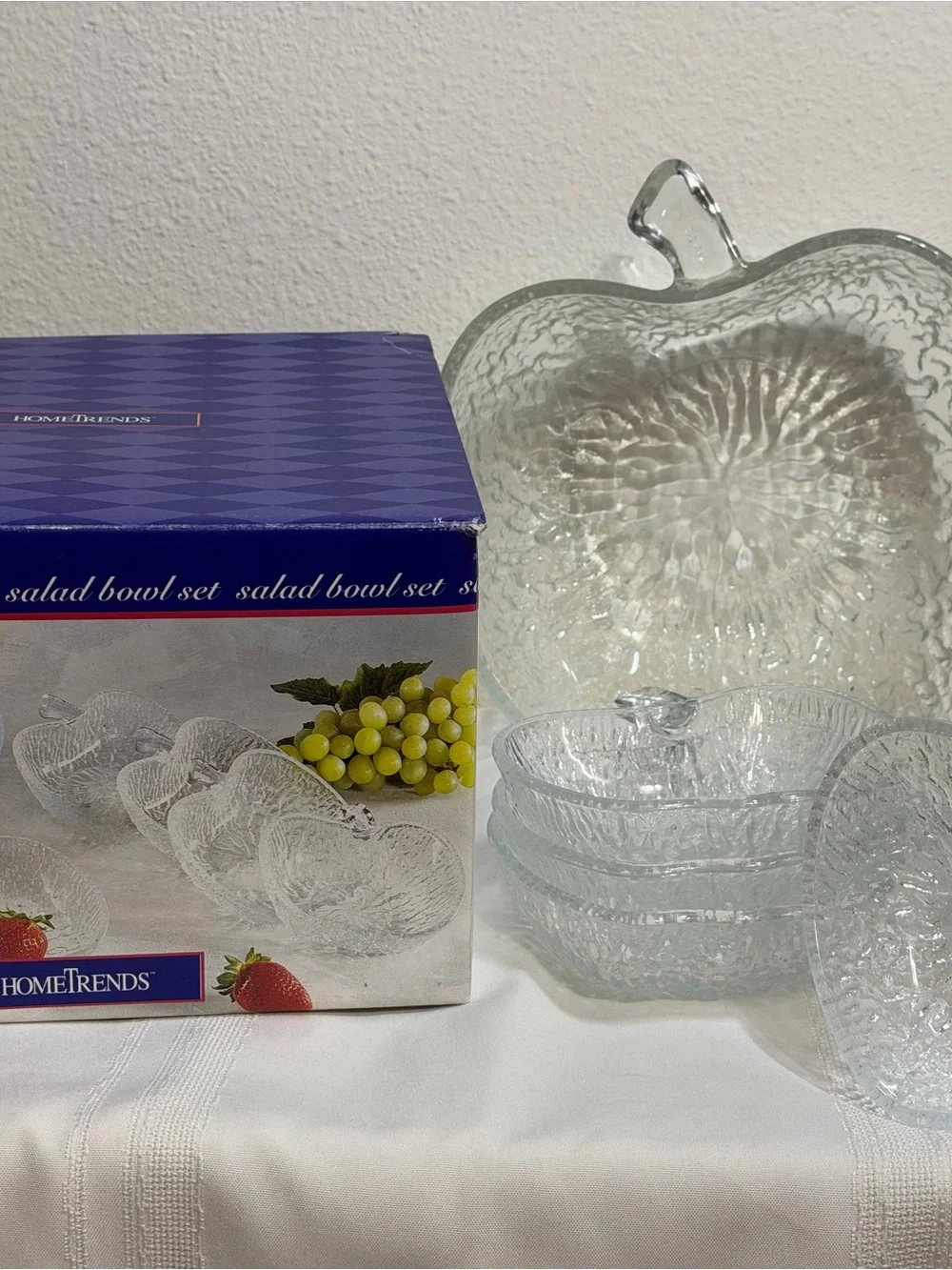 Vtg 7 Pc Apple Shaped Textured Clear Glass Salad/Fruit Bowl Set In Box Italy